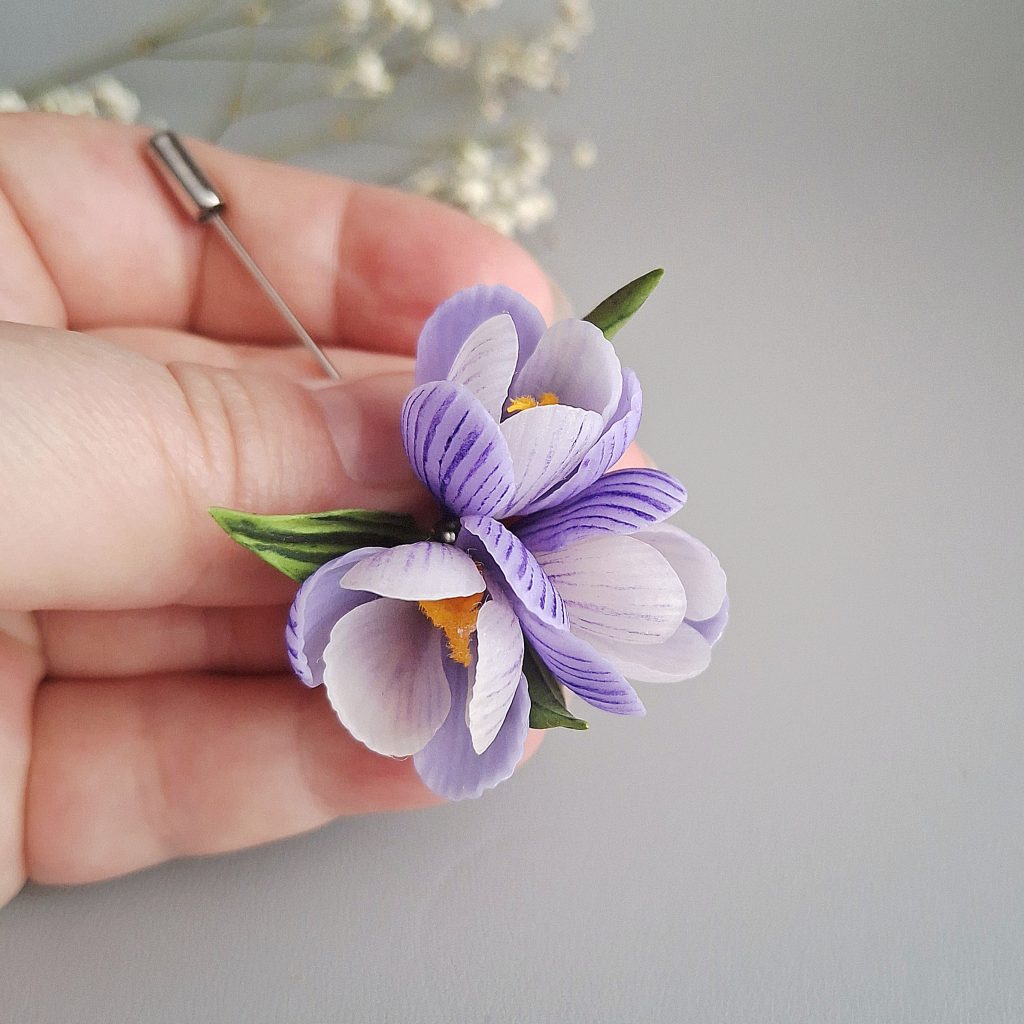 Брошь-игла Крокусы