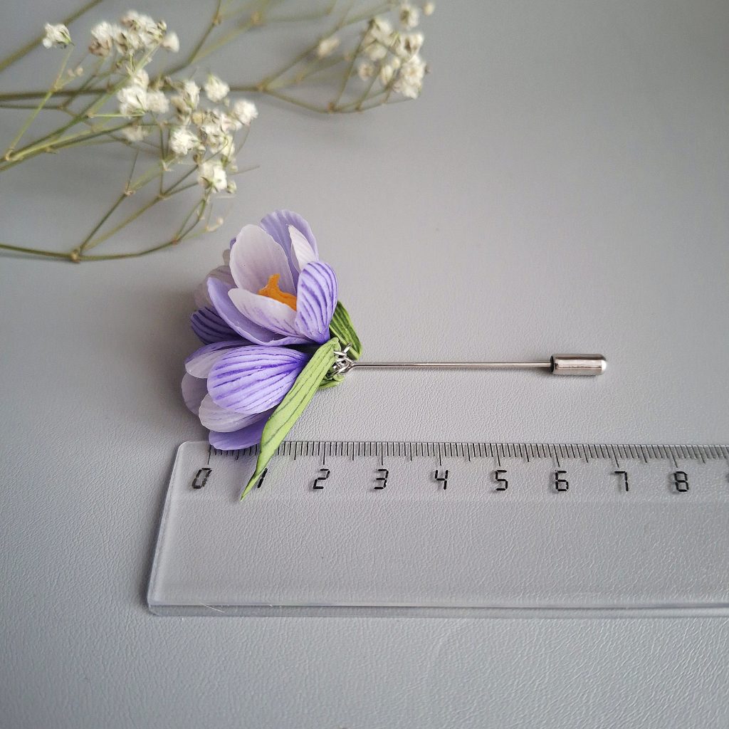 Брошь-игла Крокусы