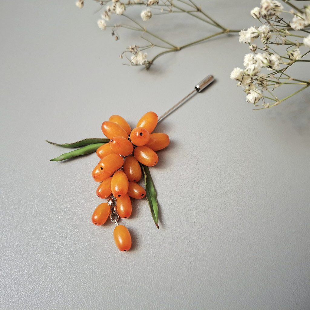 Брошь-игла Облепиха