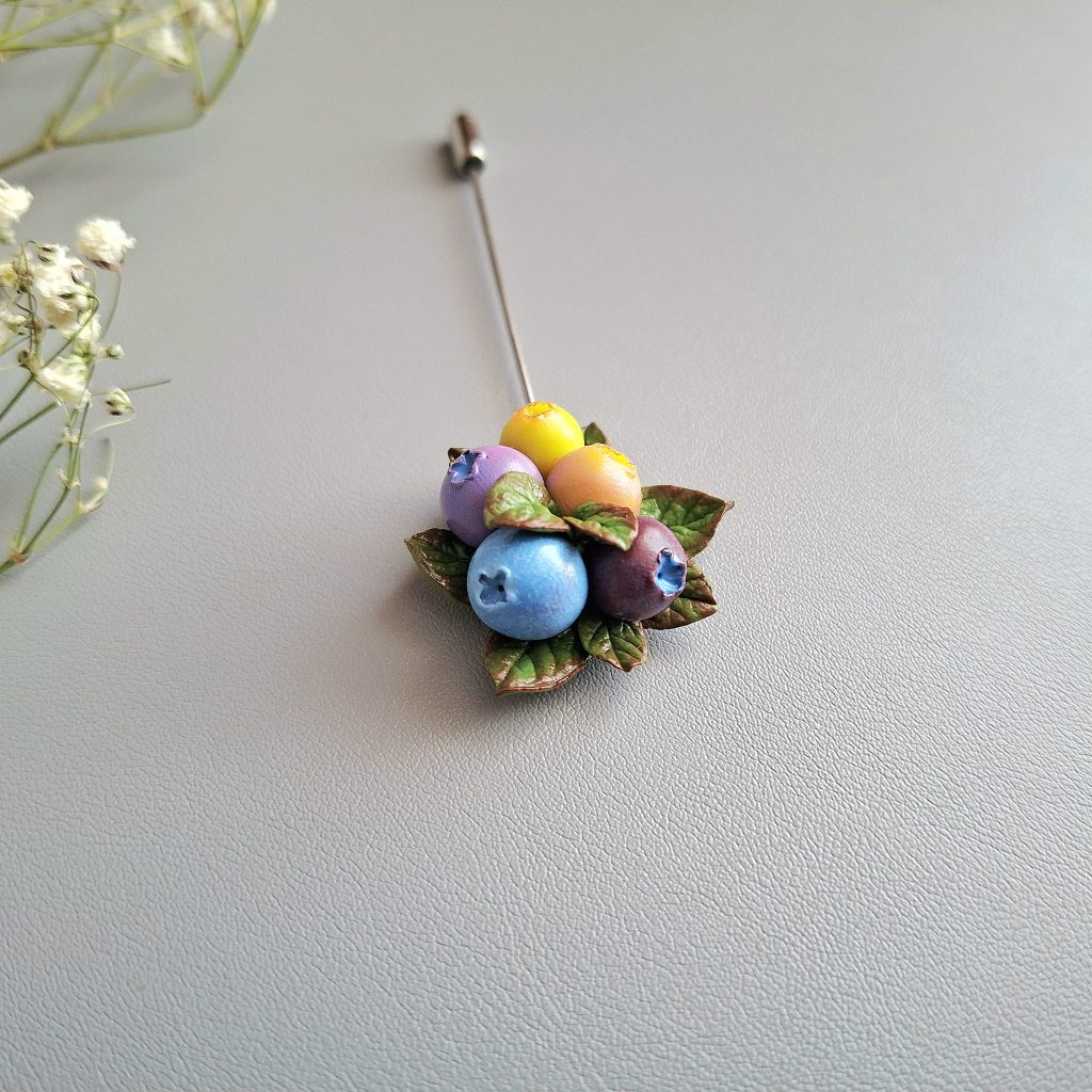 Брошь-игла Голубика