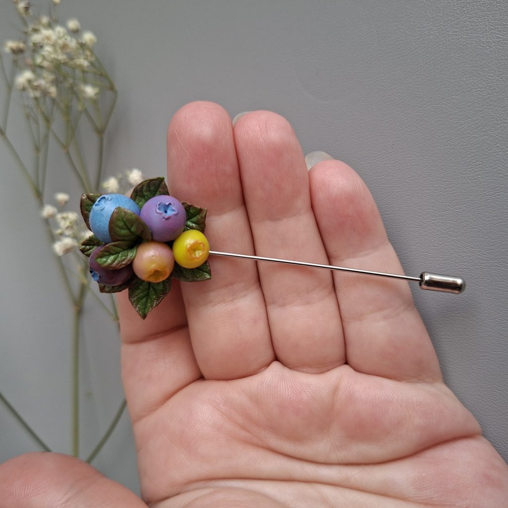 Брошь-игла Голубика
