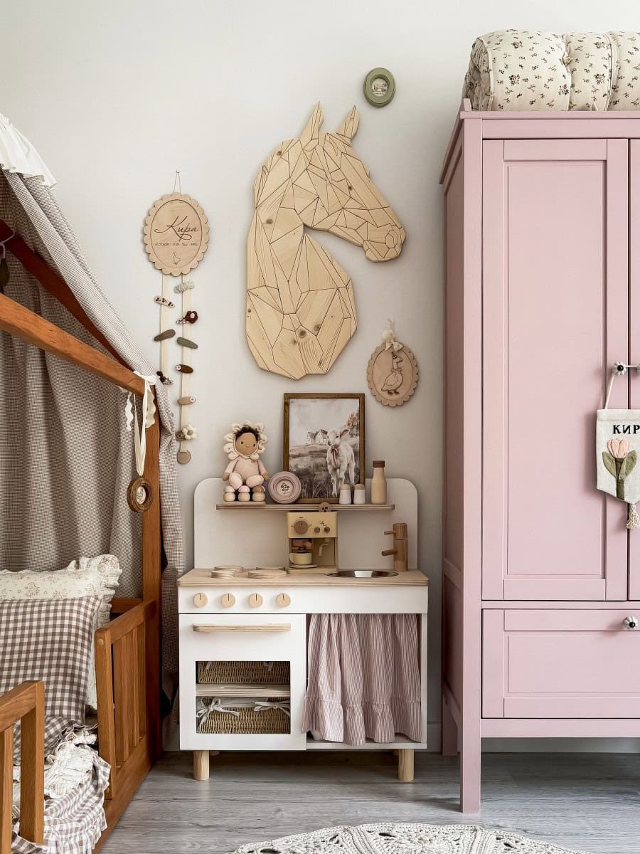 Панно Лошадь из дерева