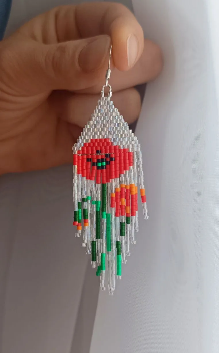 Серьги из бисера Маки