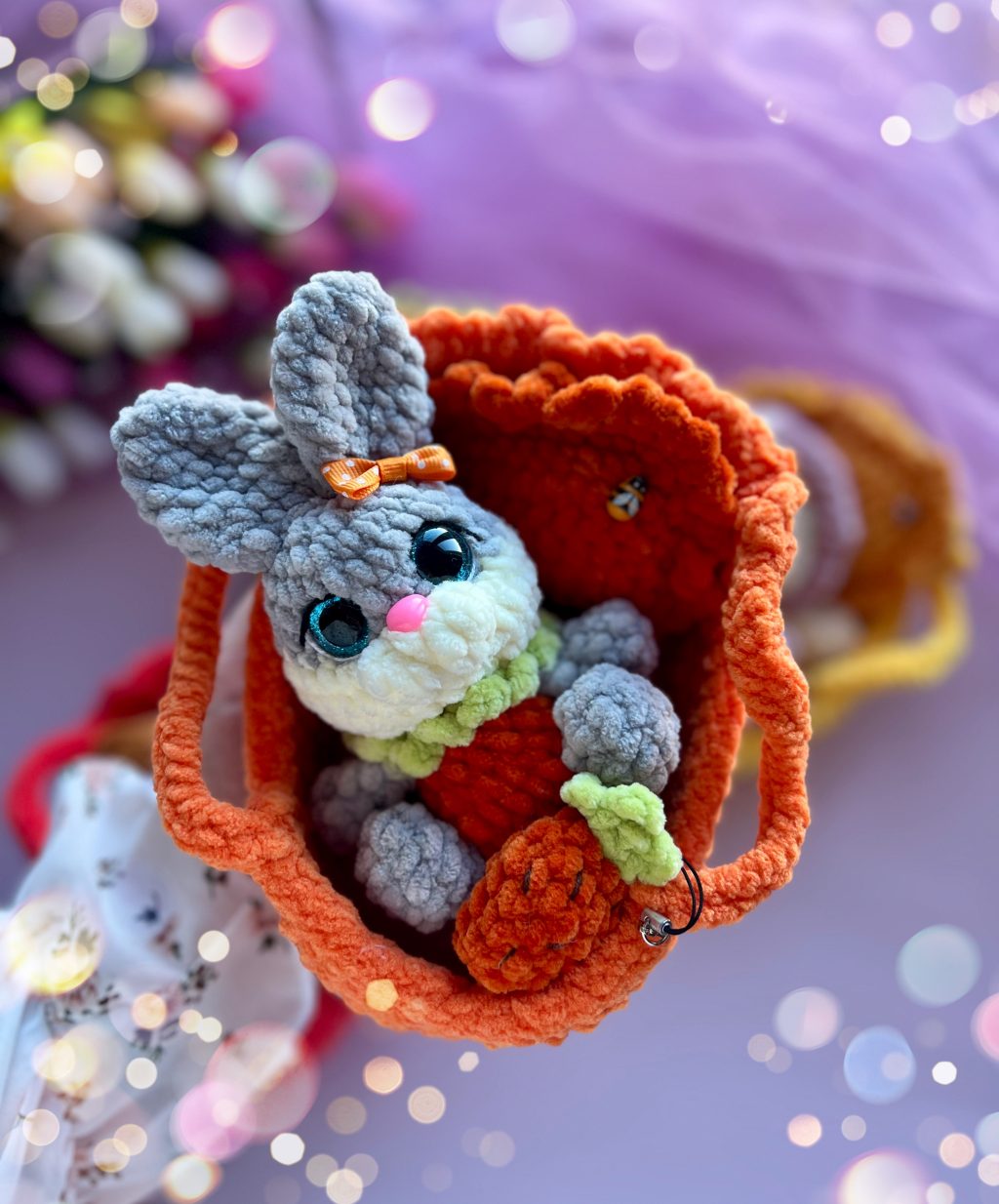 Вязаные зверушки в люльках