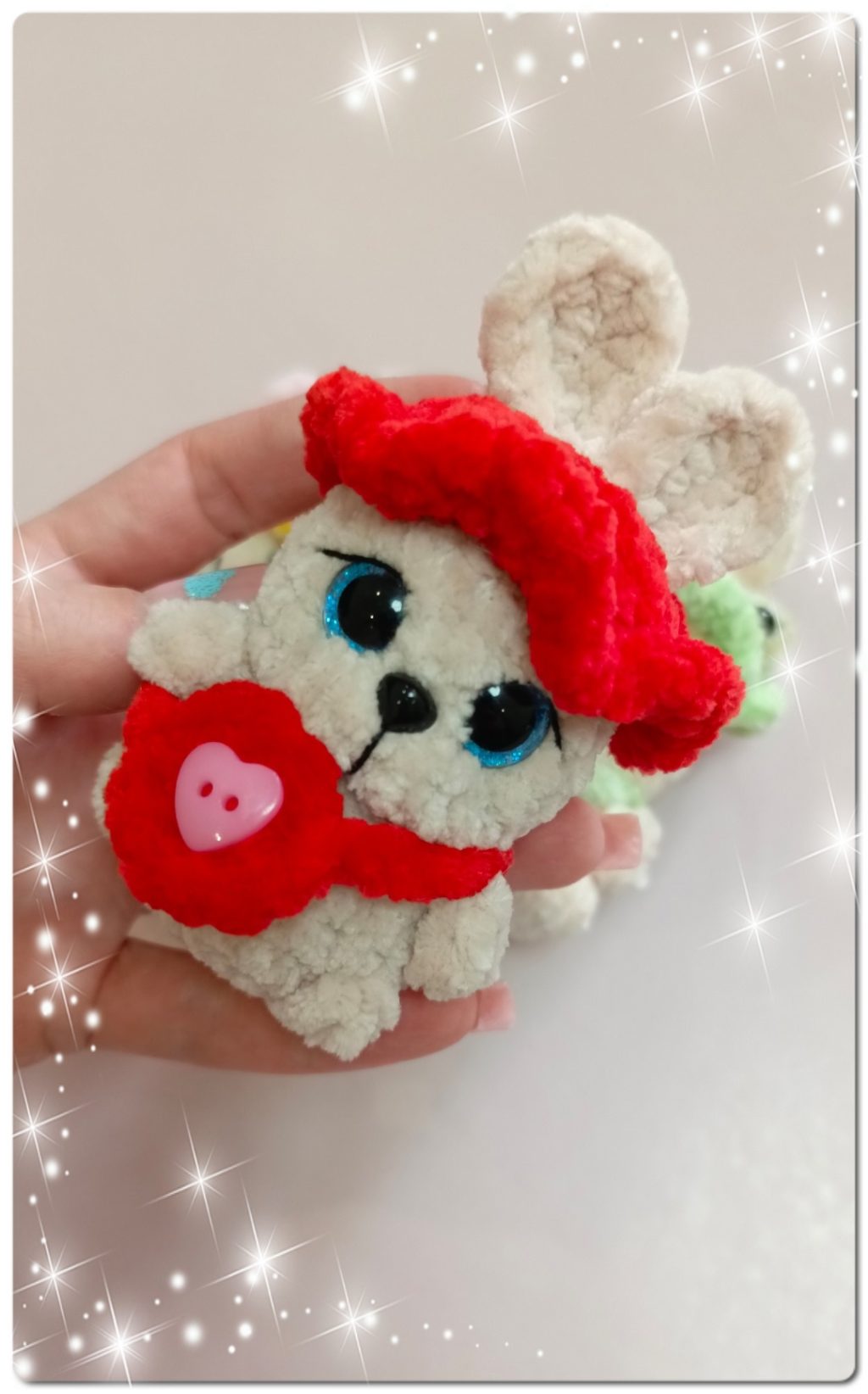 Зайка в панамке