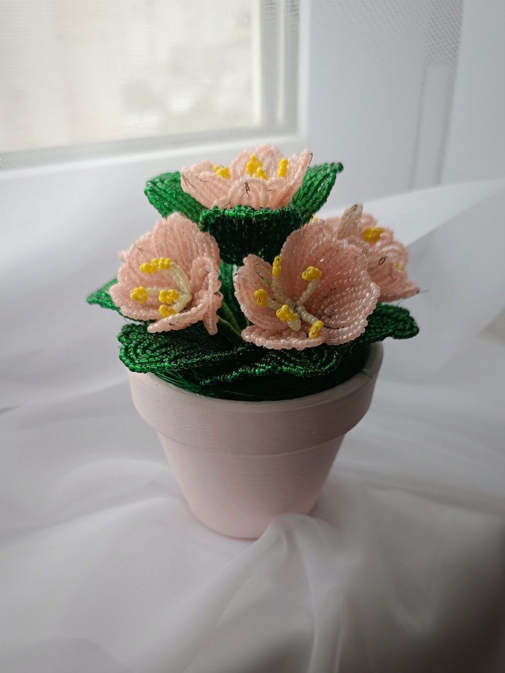 Мини цветы из бисера