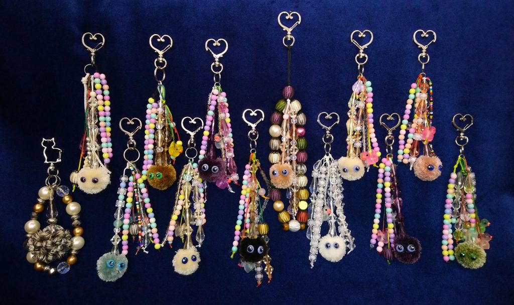 Брелок \ подвес на сумку с милым питомцем.