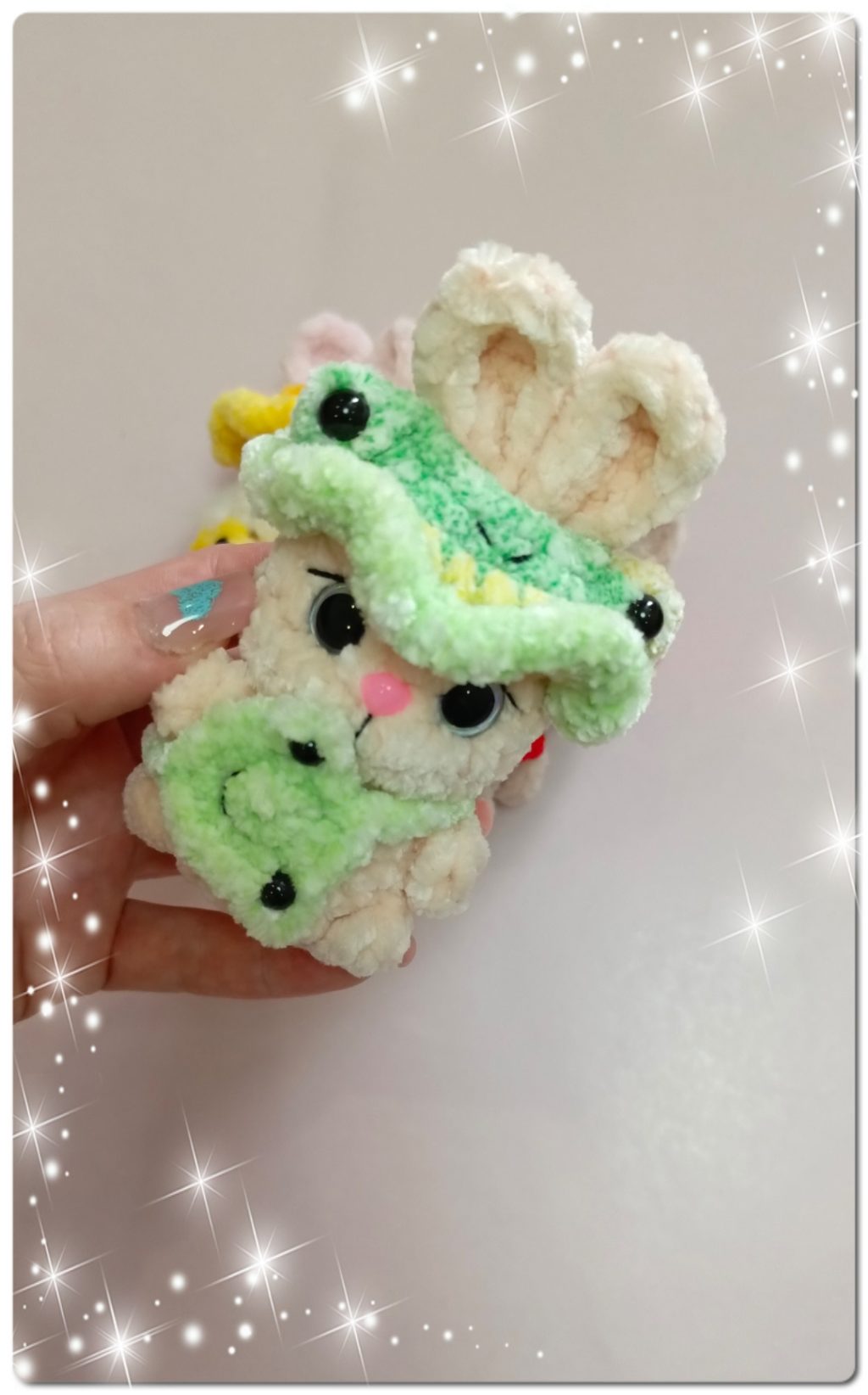 Зайка в панамке