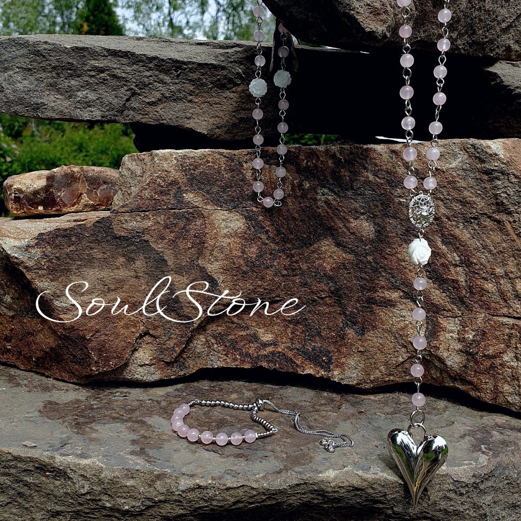 Розарий из розового кварца и перламутра