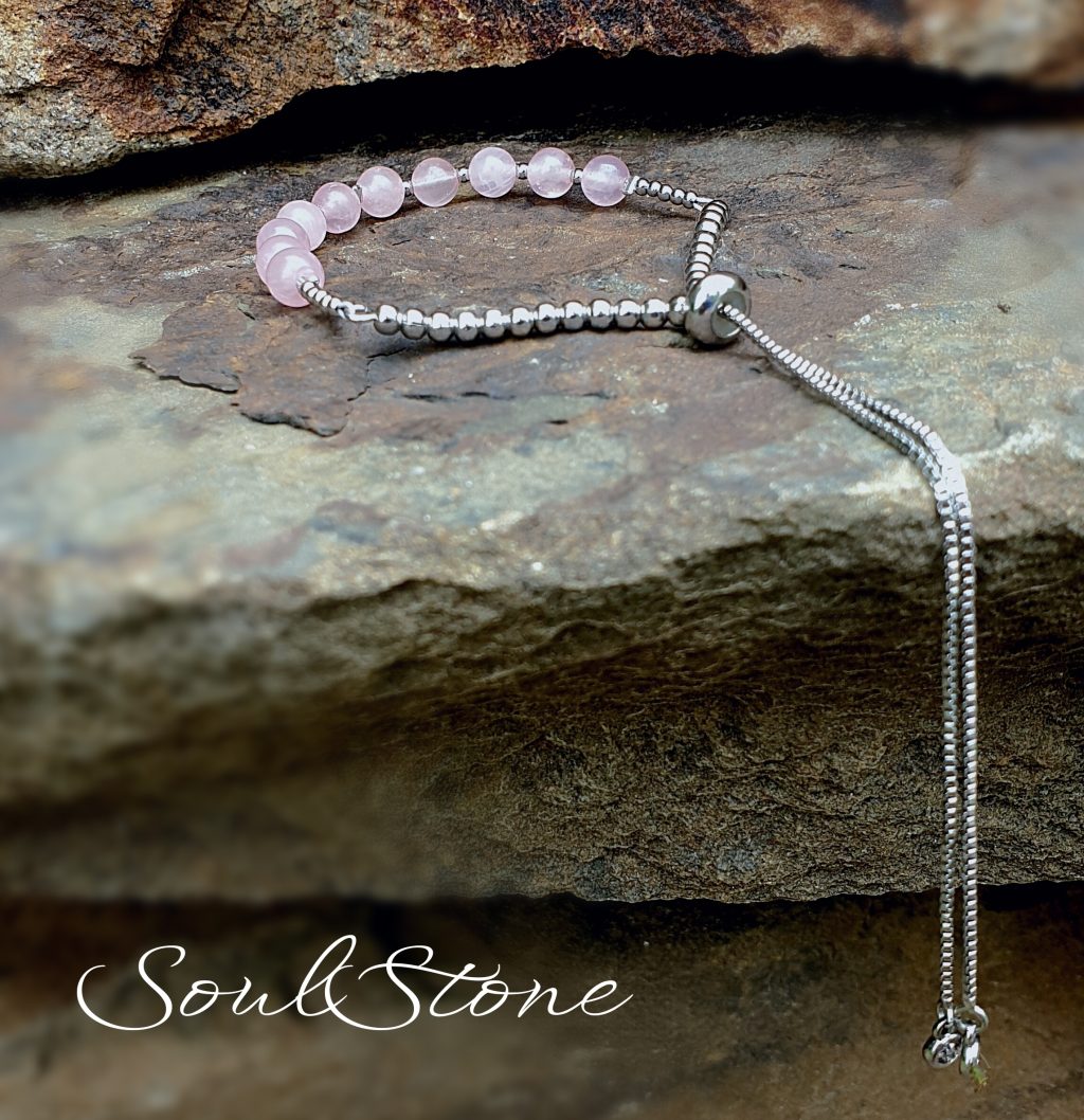 Браслет из розового кварца с регулировкой размера