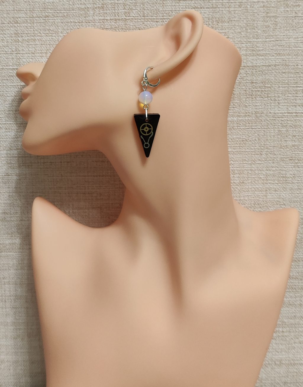 Серьги Ювелирная смола + акрил «Лунный стимпанк»