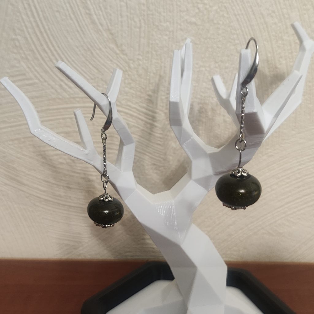 Серьги Ювелирная смола «Оливковые сфероиды»