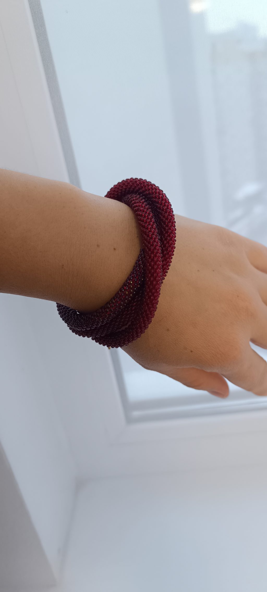 Браслет жгут из бисера