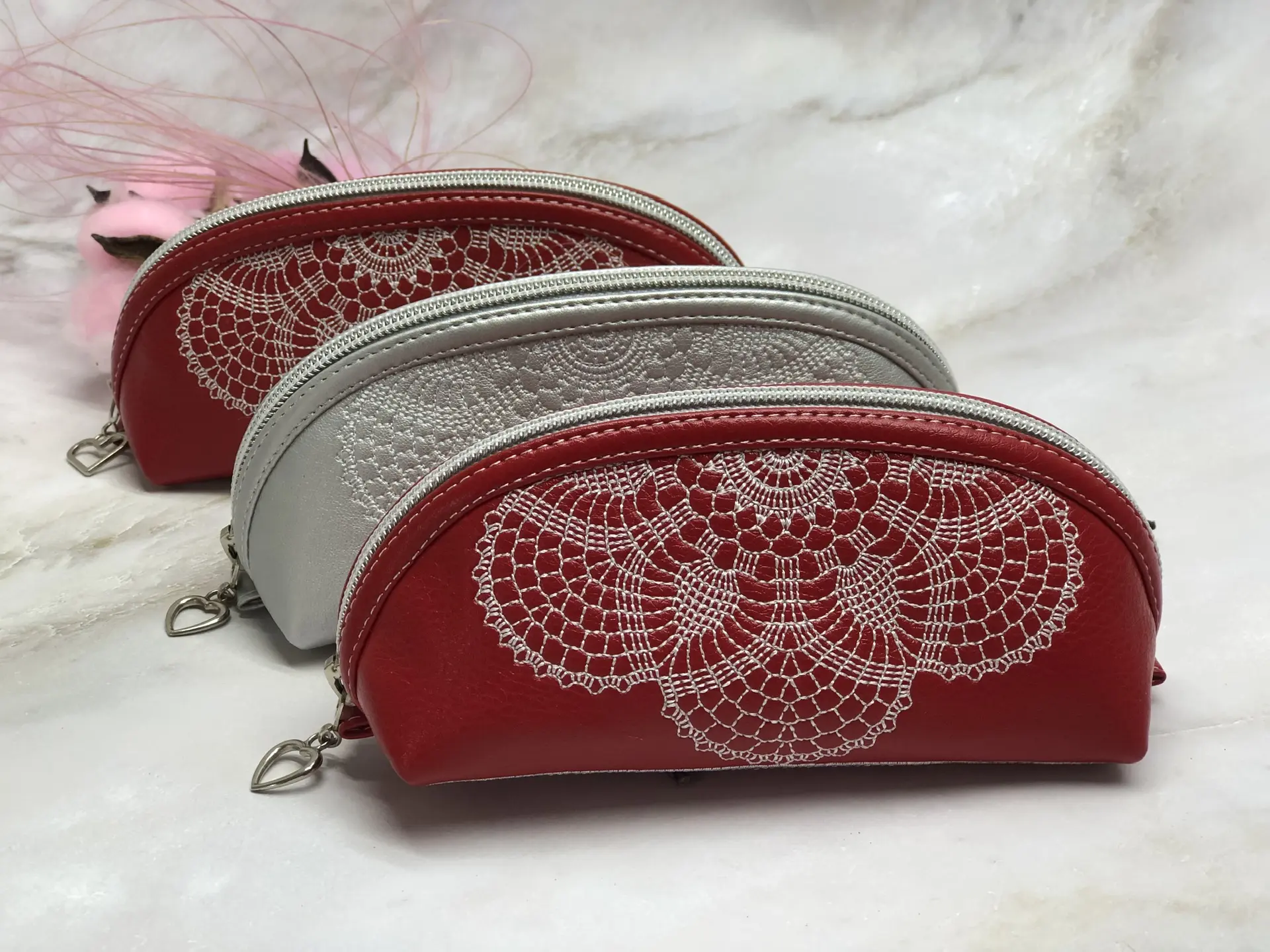 Очешник, косметичка