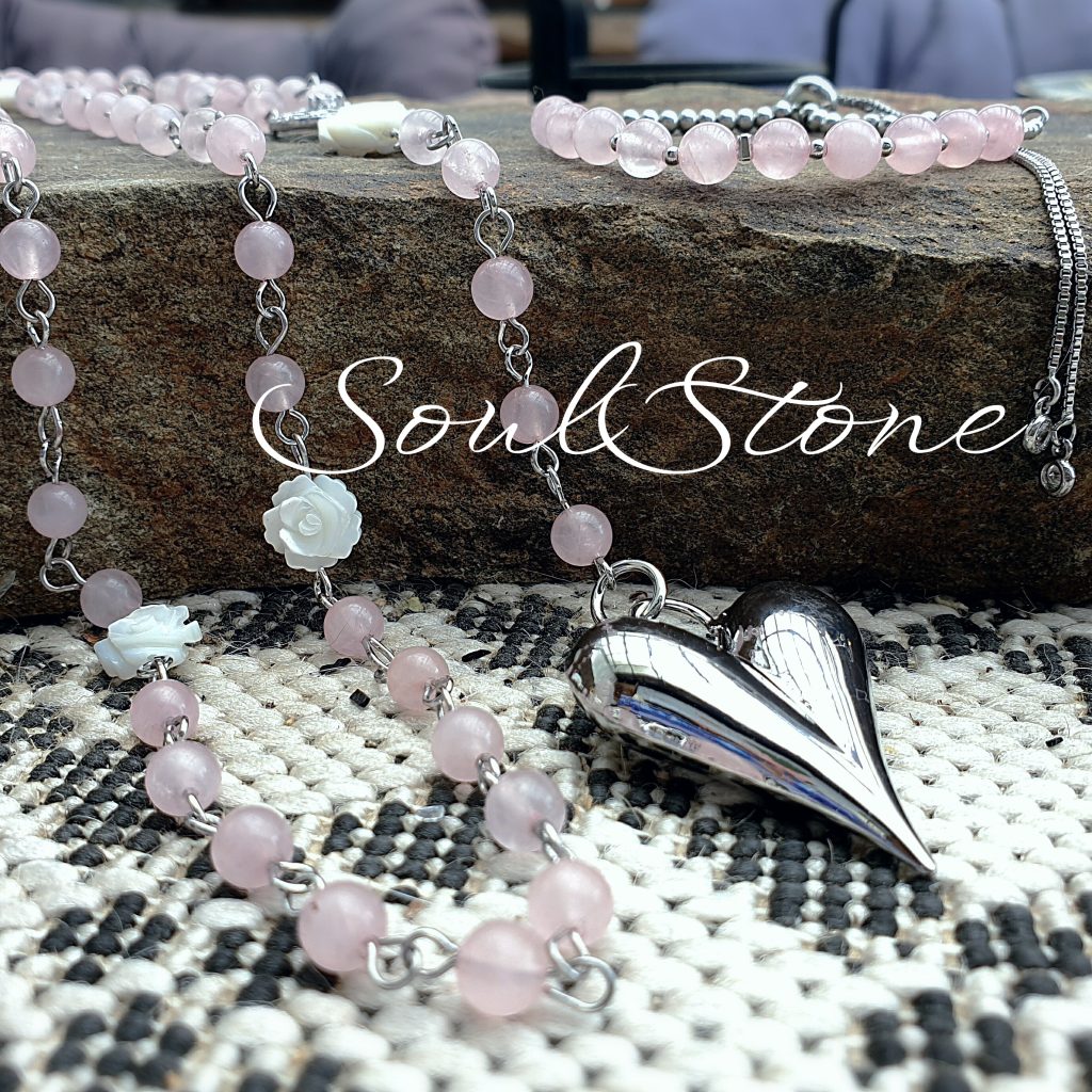 Розарий из розового кварца и перламутра