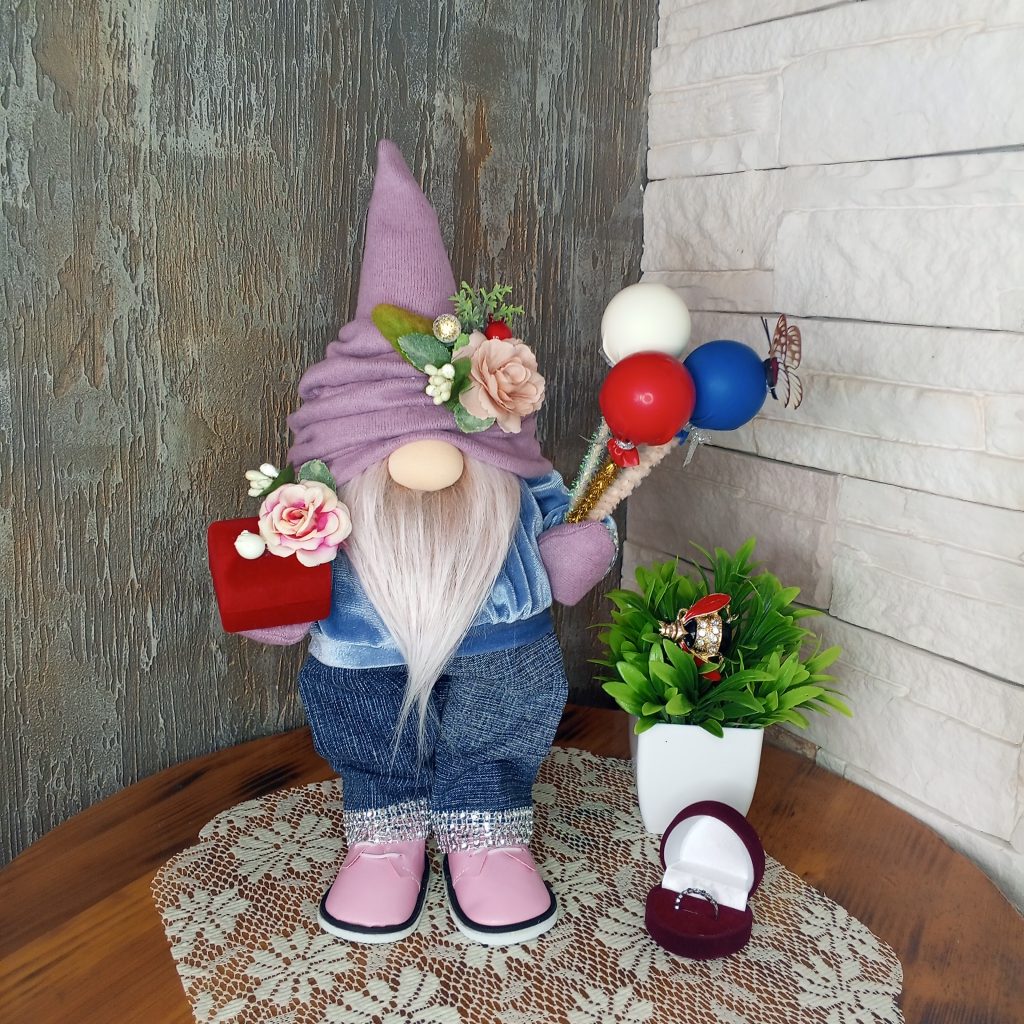 Гном «Гном-кавалер»