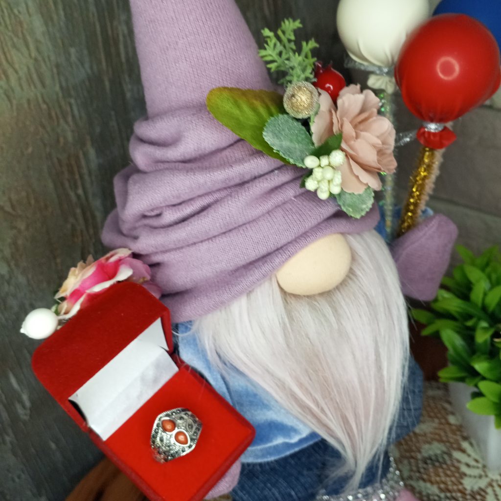 Гном «Гном-кавалер»