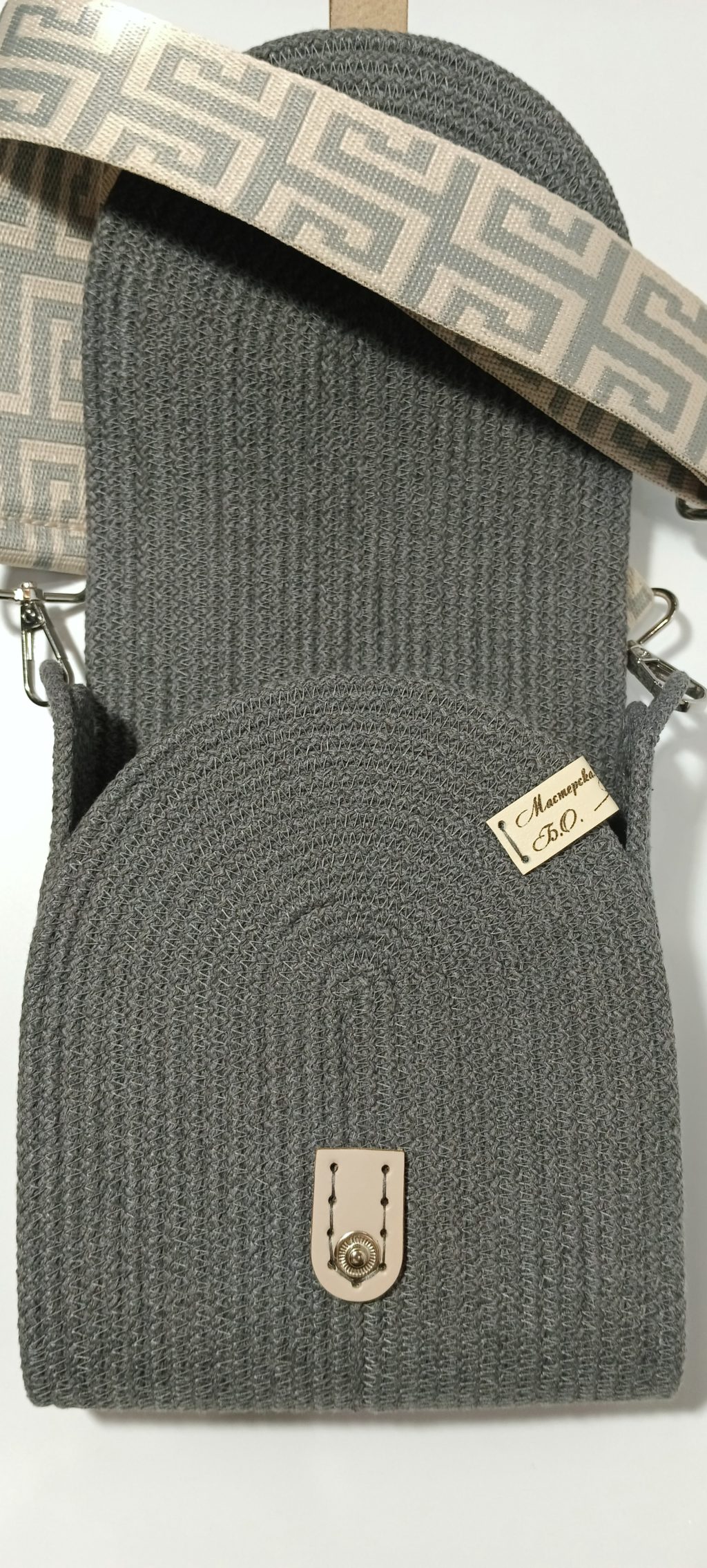 Сумка кросс-боди из шнура