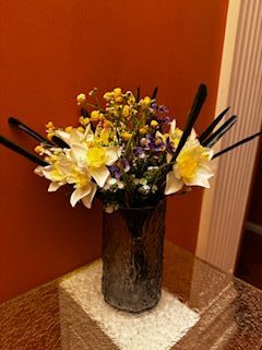 Весенний букет в вазе