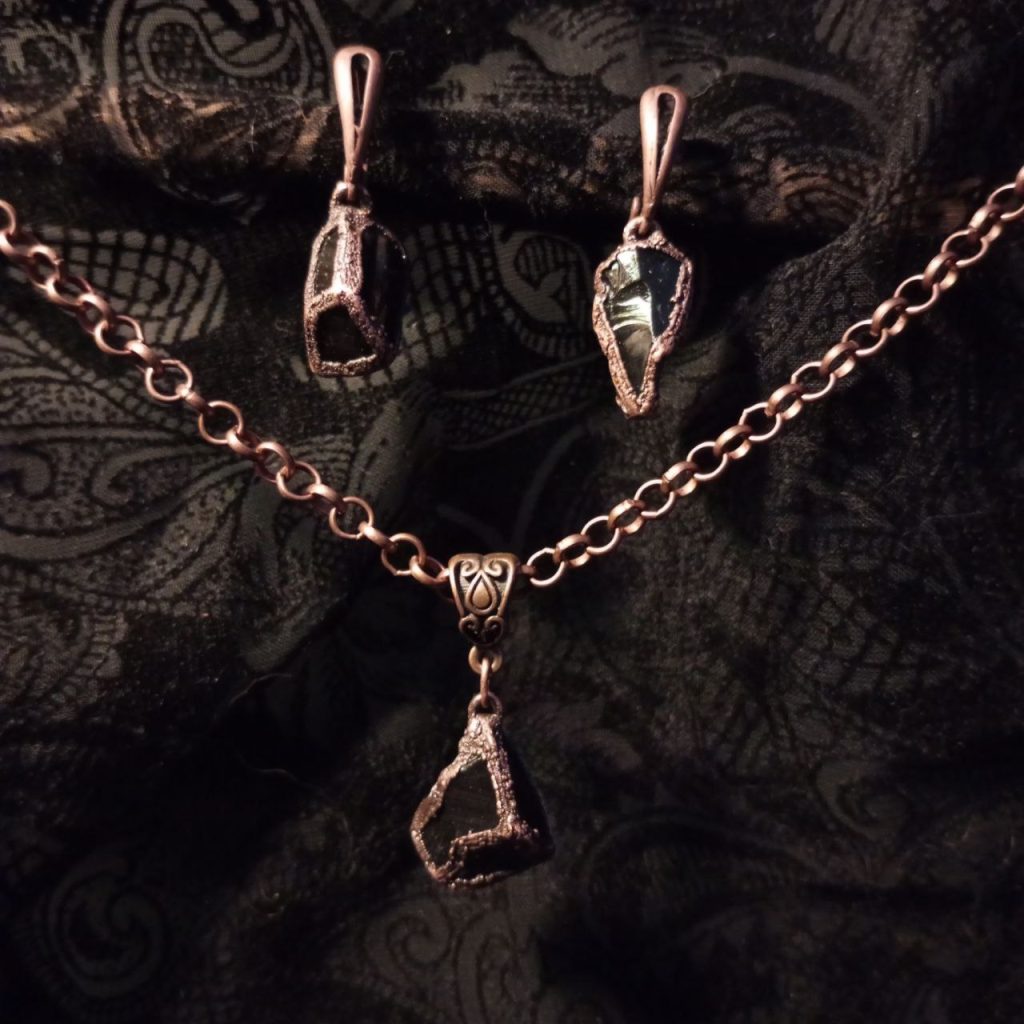 Комплект «Обсидиан в меди»