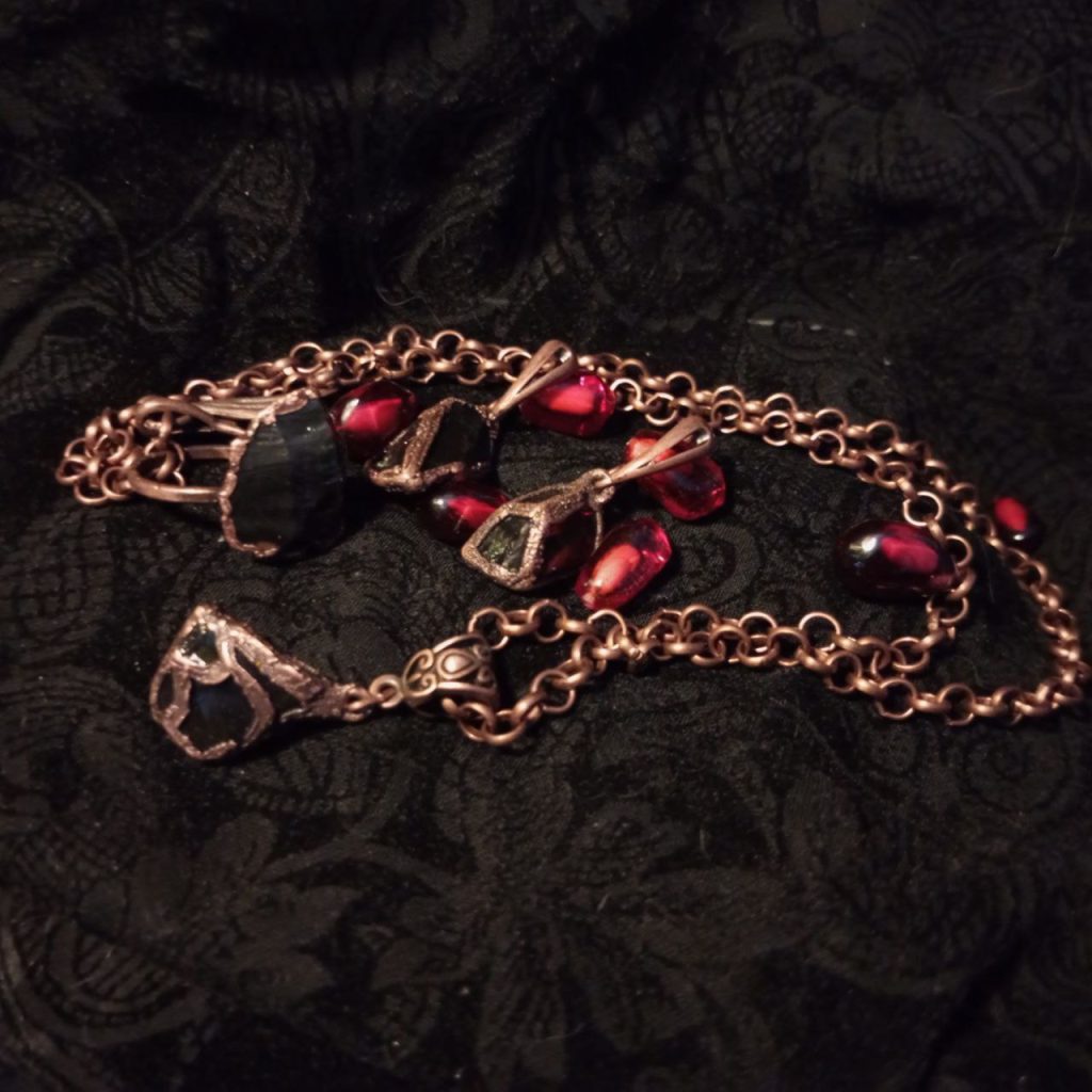 Комплект «Обсидиан в меди»