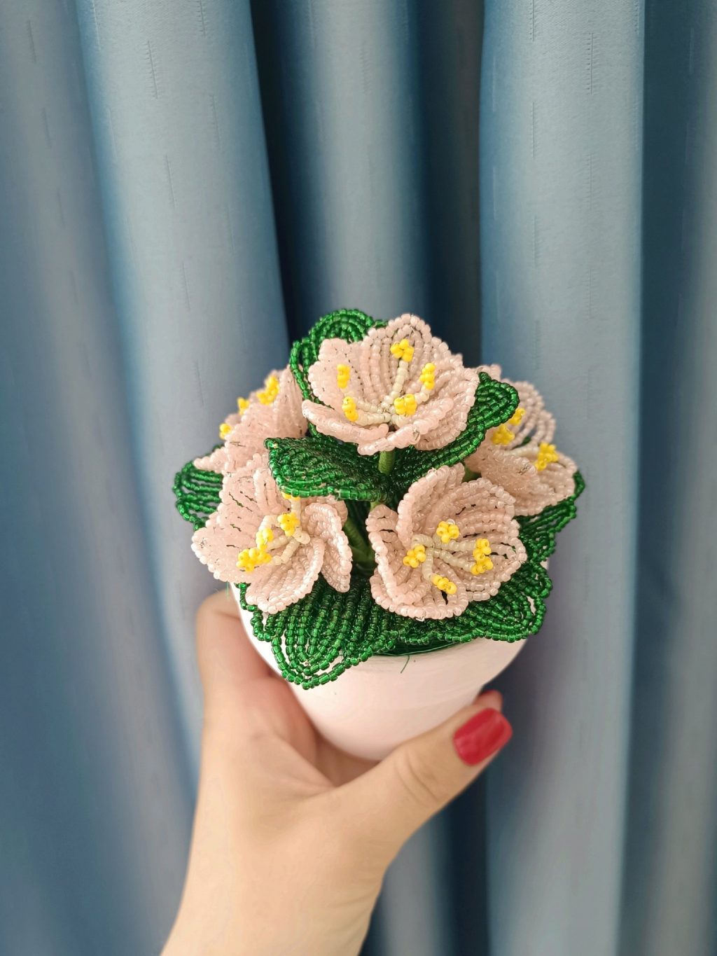 Мини цветы из бисера