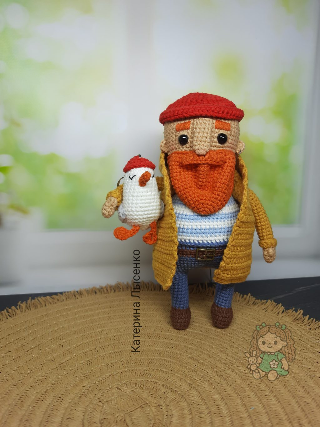 Вязаная кукла ручной работы