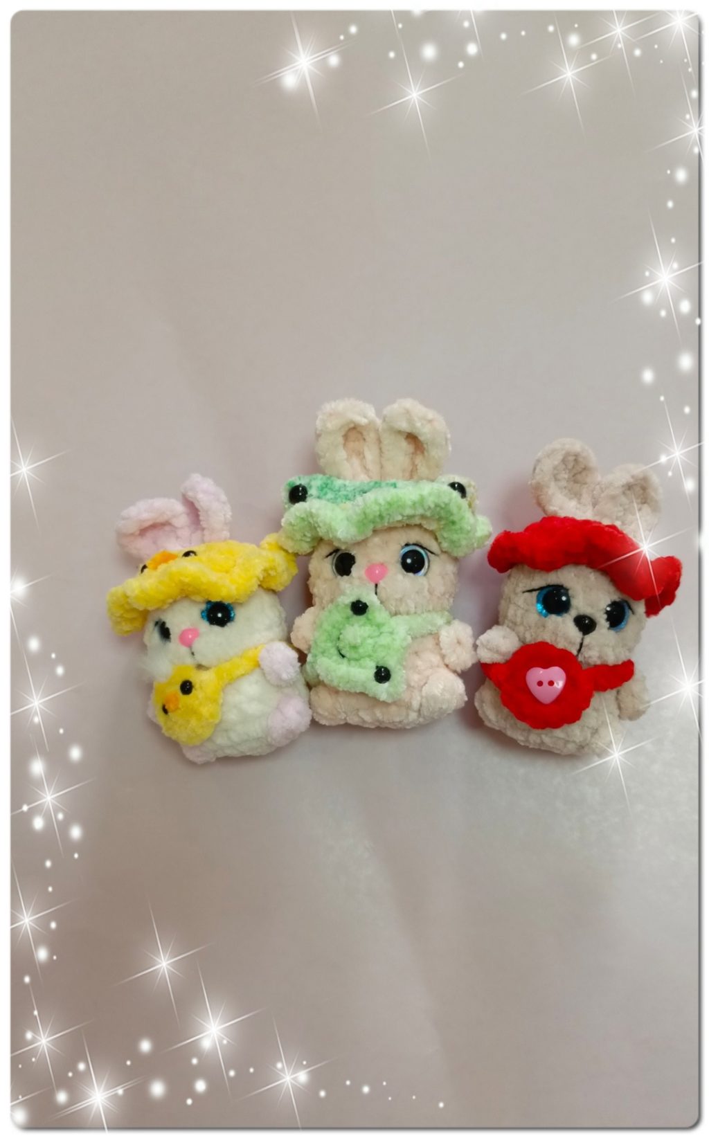 Зайка в панамке