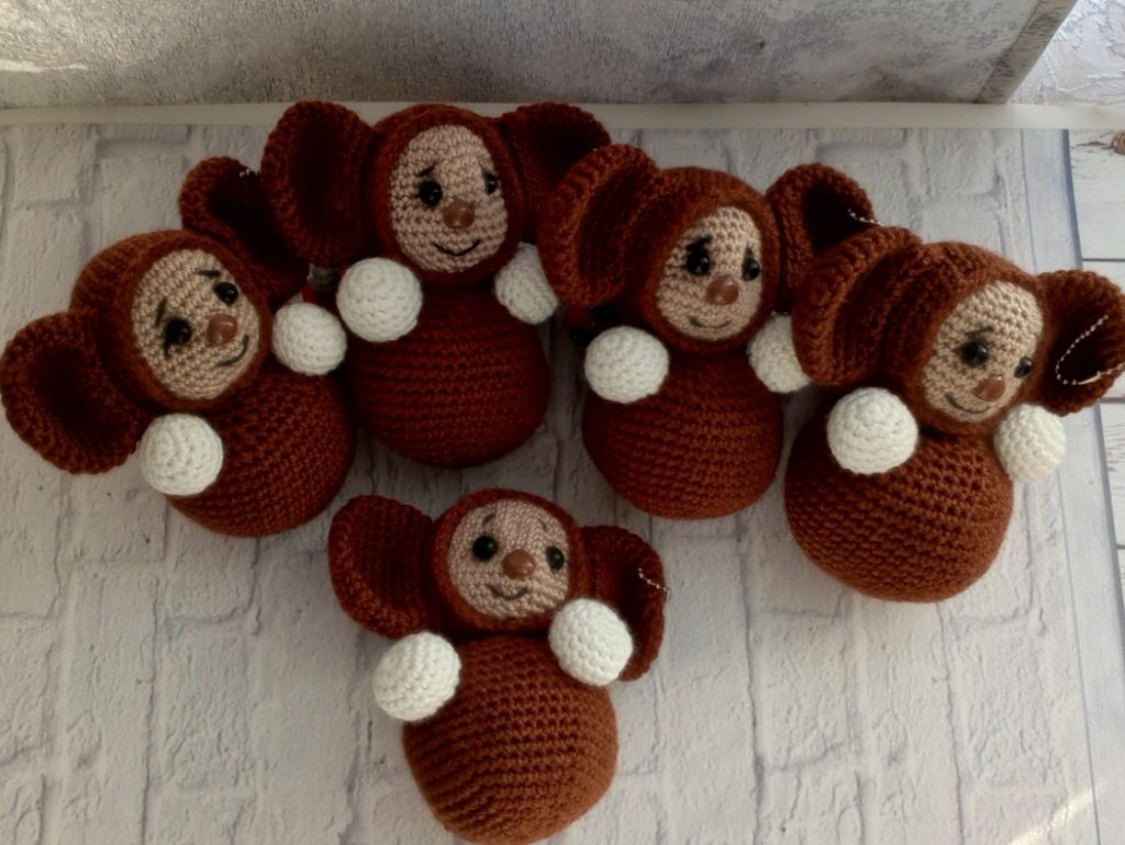 Чебурашка- неваляшка