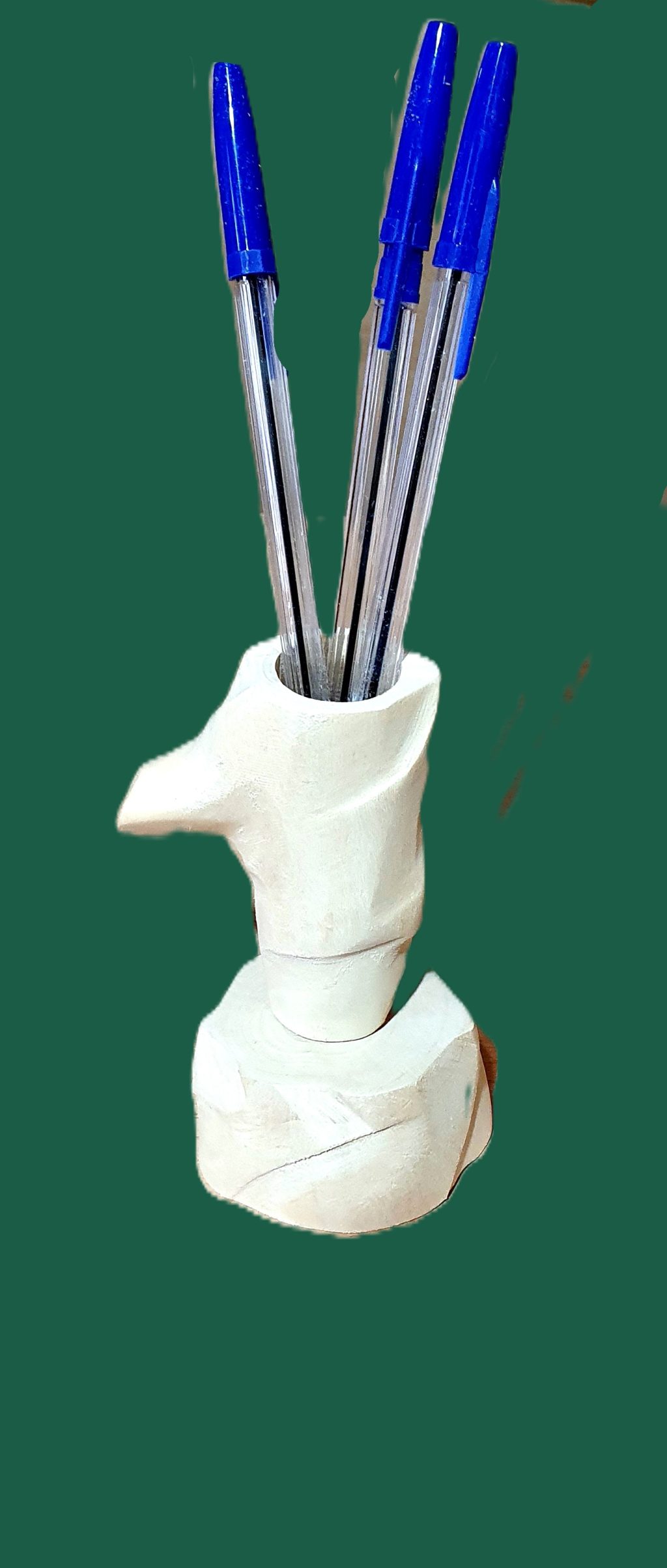 Оберег- карандашница из осины