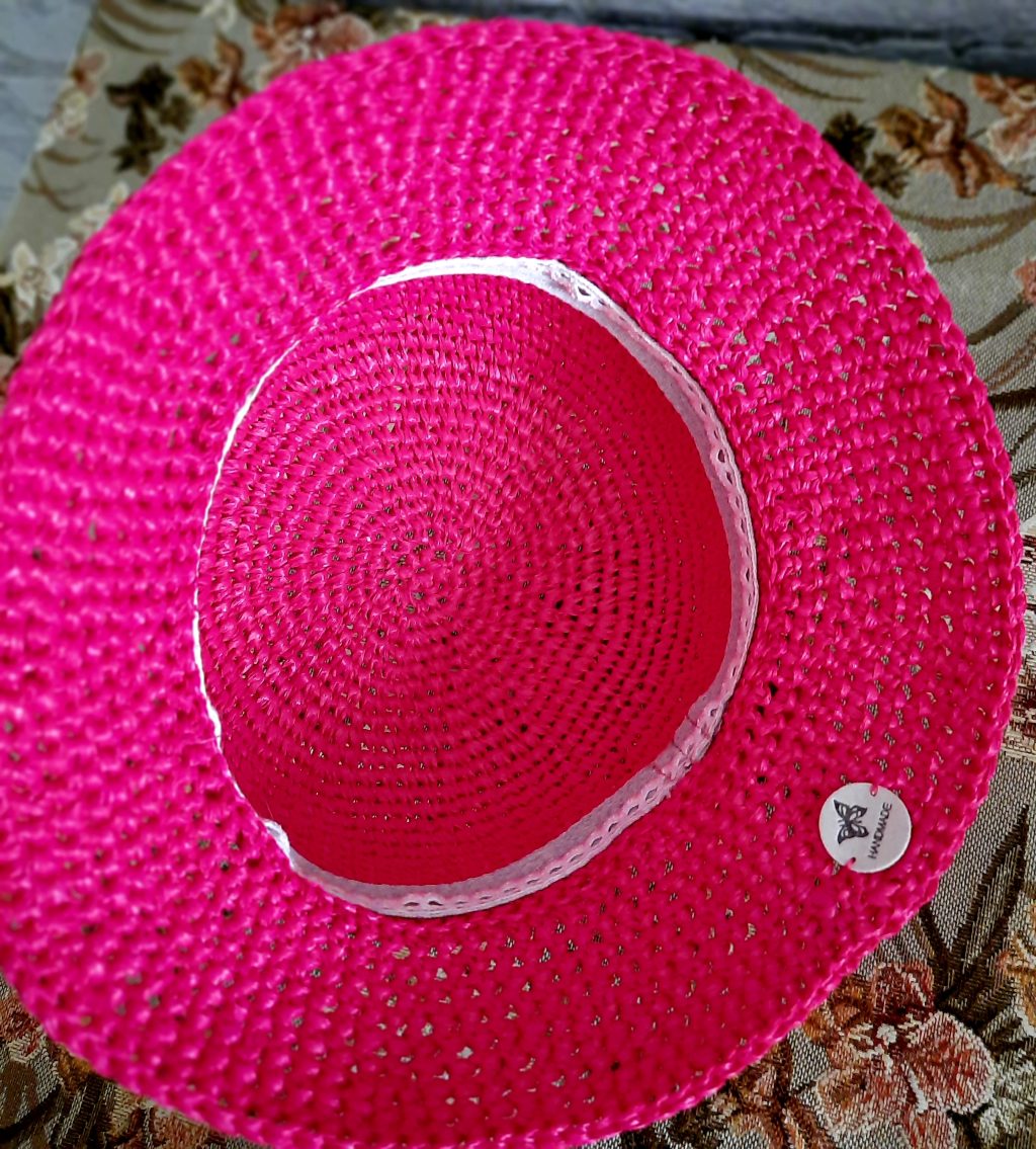 Шляпка панама из рафии