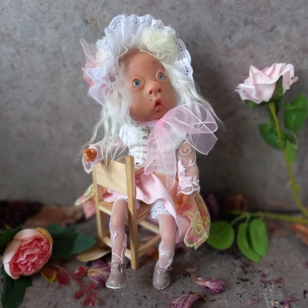 Кукла Аглая