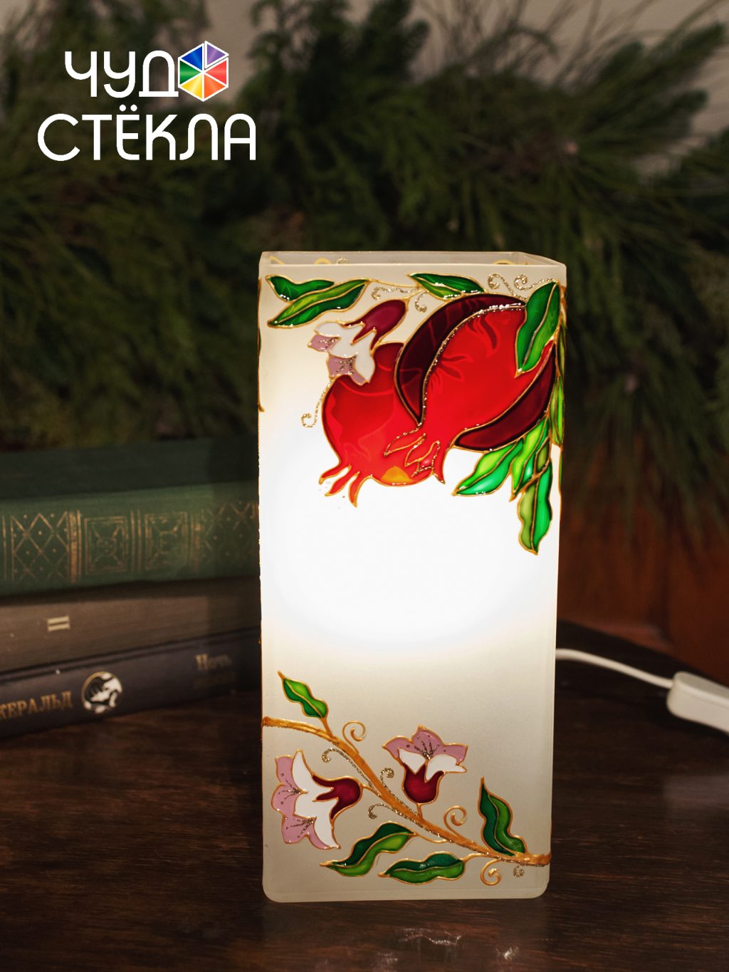 Лампа витражная «Гранаты и птицы»