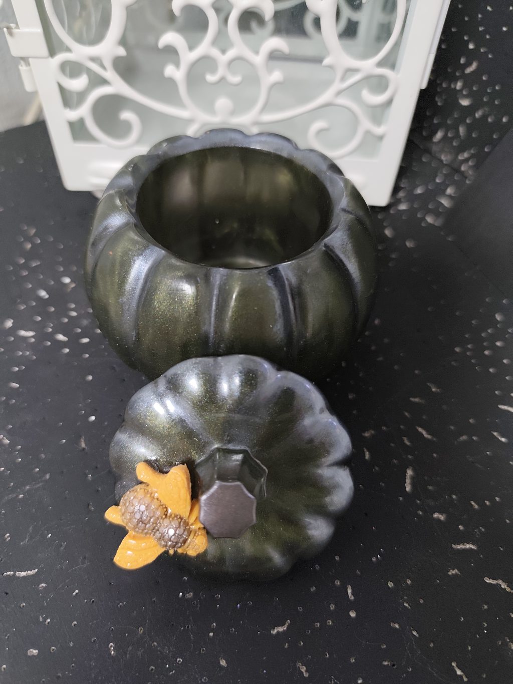 Шкатулка из эпоксидной смолы