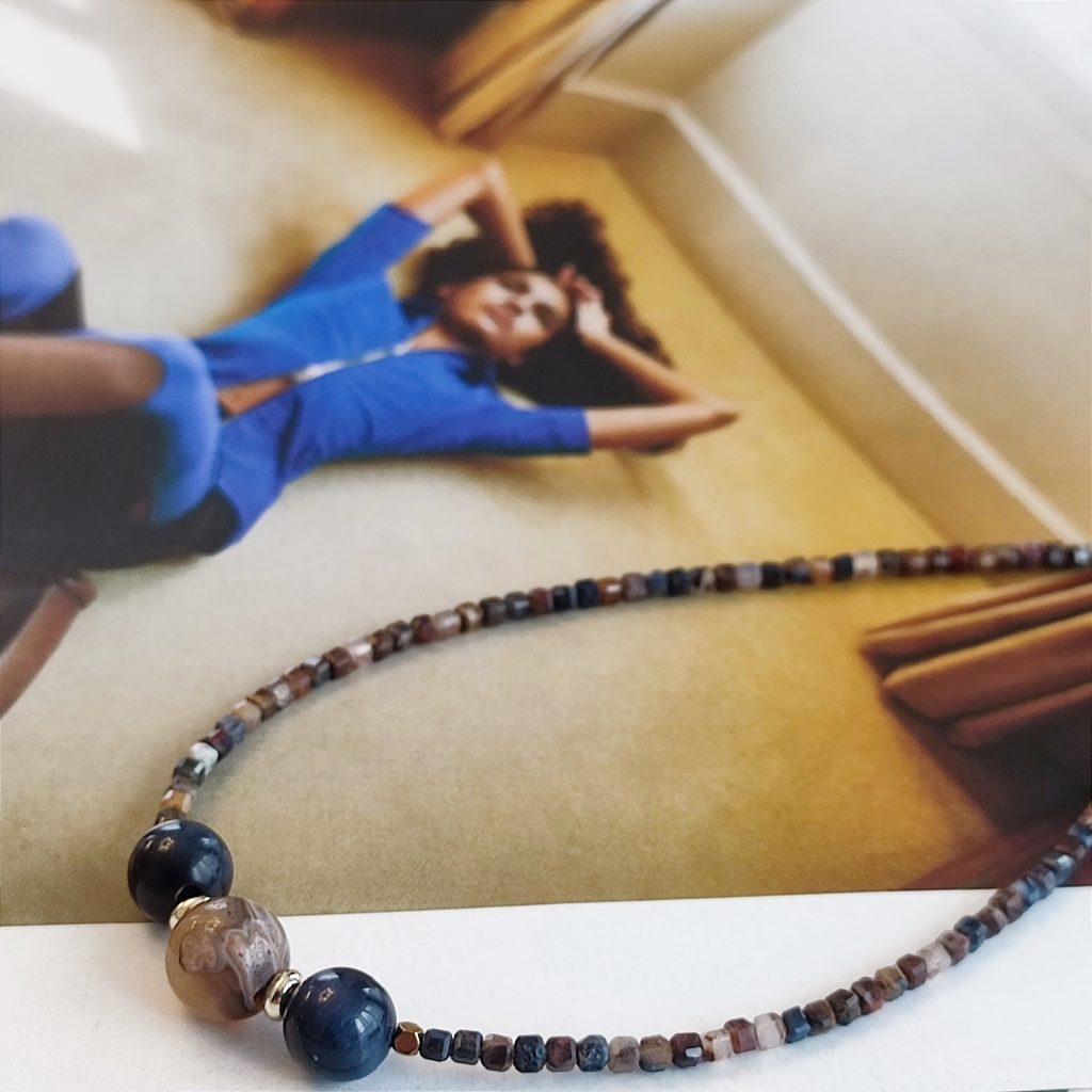 Чокер и браслет из петерсита