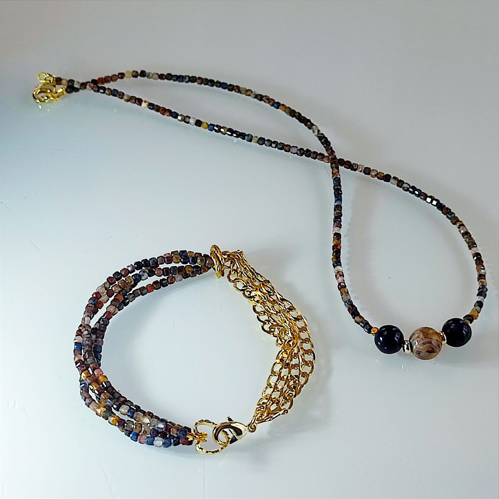 Чокер и браслет из петерсита