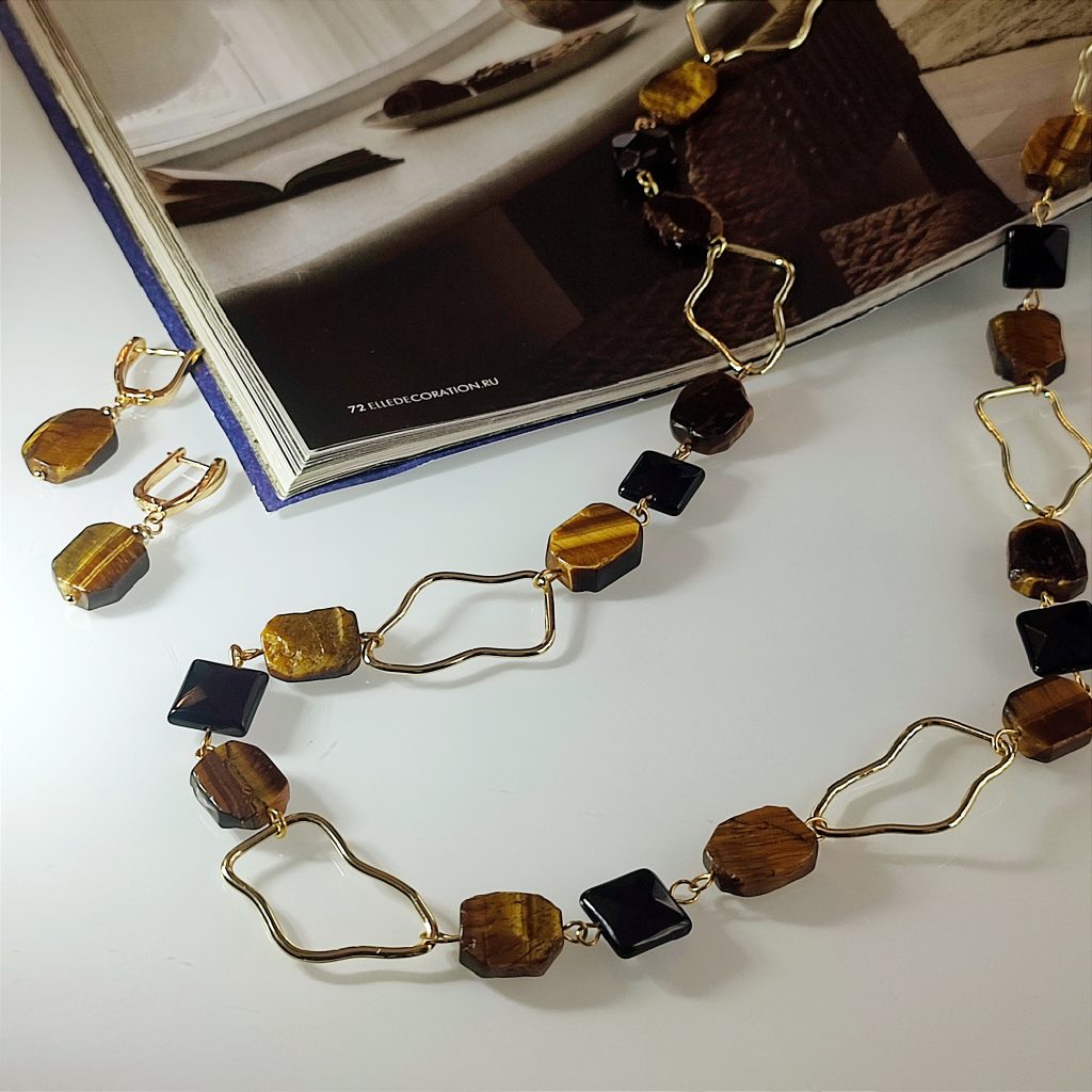 Комплект из тигрового глаза и агата