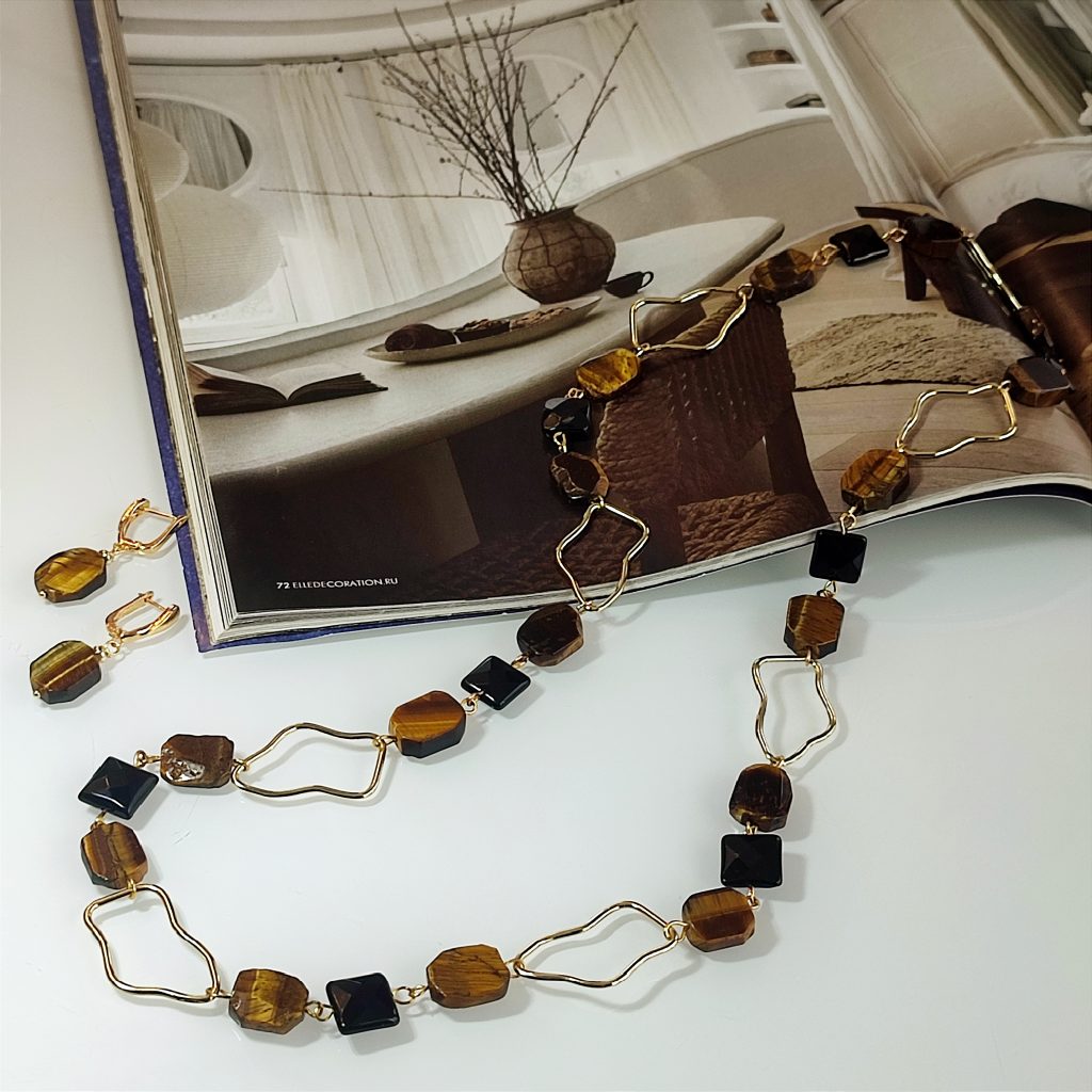 Комплект из тигрового глаза и агата