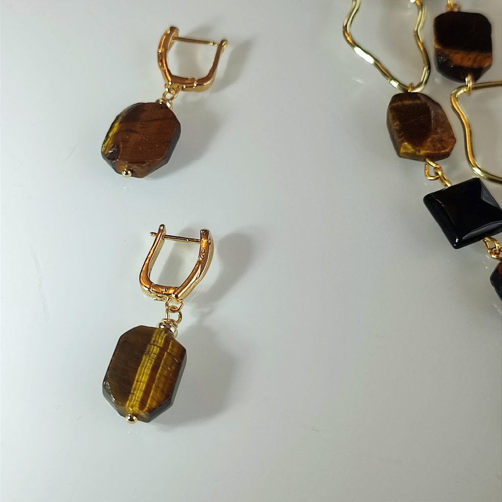 Комплект из тигрового глаза и агата