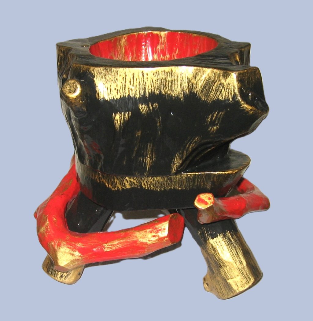 Ваза. Красное и черное