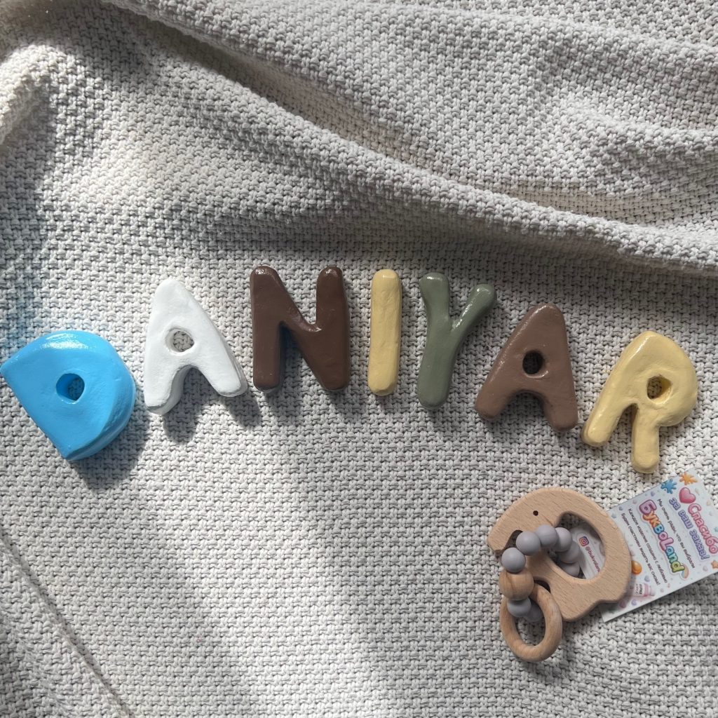 Имя, буквы из глины