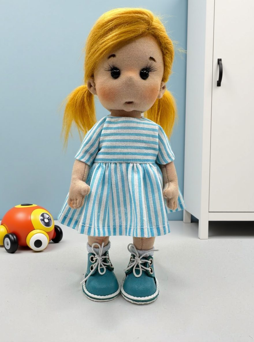 Кукла текстильная