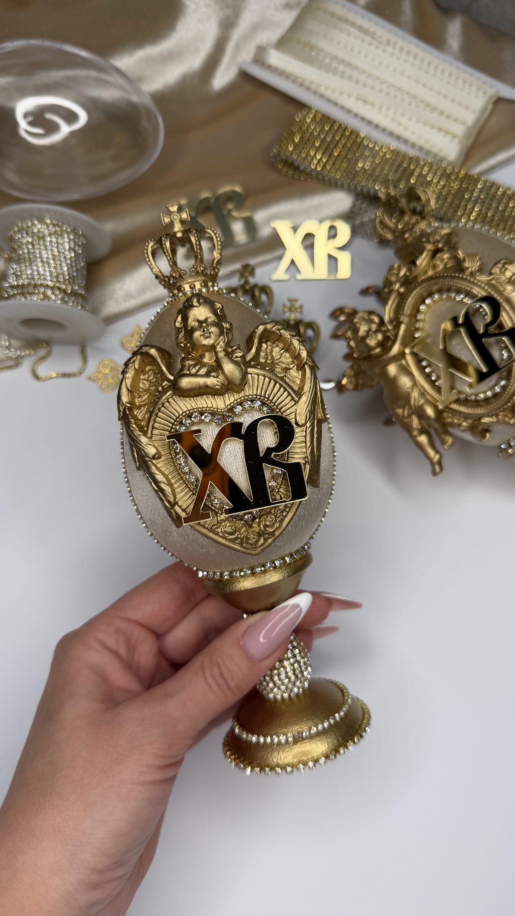 Пасхальное яйцо «ХВ»