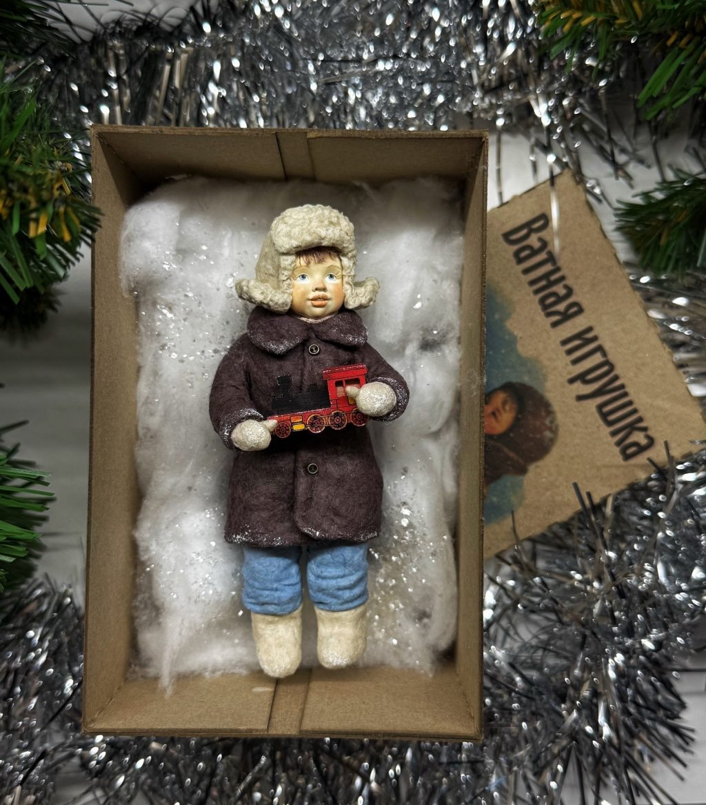 Ватная игрушка