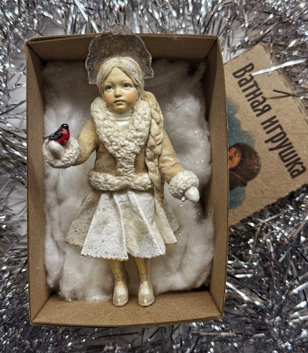 Ватная игрушка