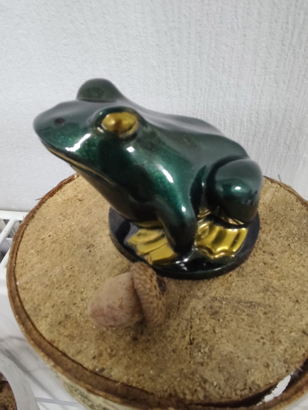 Фигурка лягушки сидячая