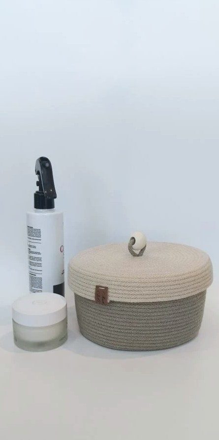 Корзинка из шнура круглая с крышкой