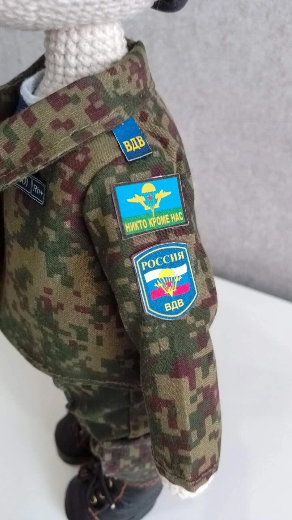 Кукла вязаная Десантник