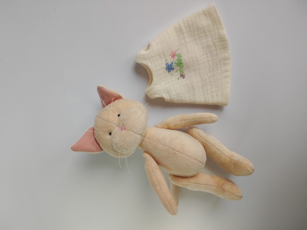 Мягкая игрушка Котёнок