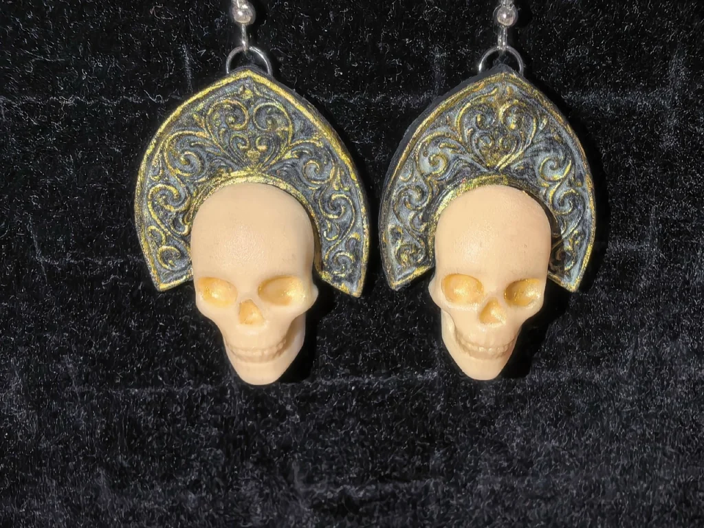 Серьги сказочные черепа